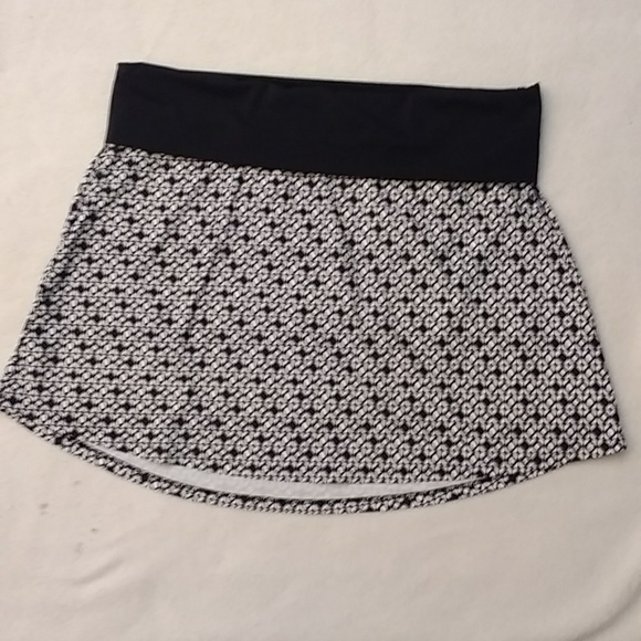 Title nine Dresses & Skirts - Title Nine Skirt Geometric Print Pickleball Tennis Hiking Athleisure Size Large